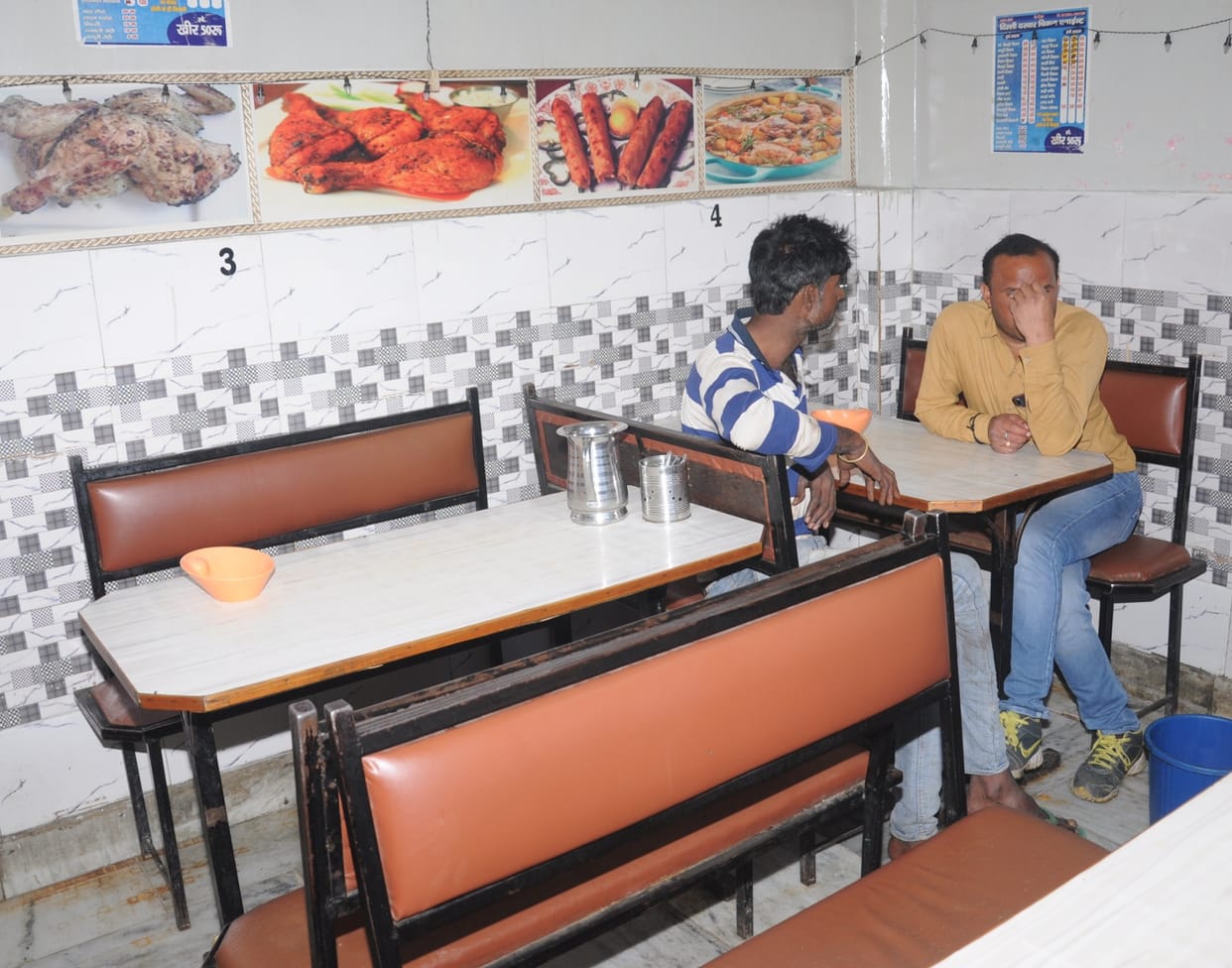 Chicken business also gets cold due to fear of Corona