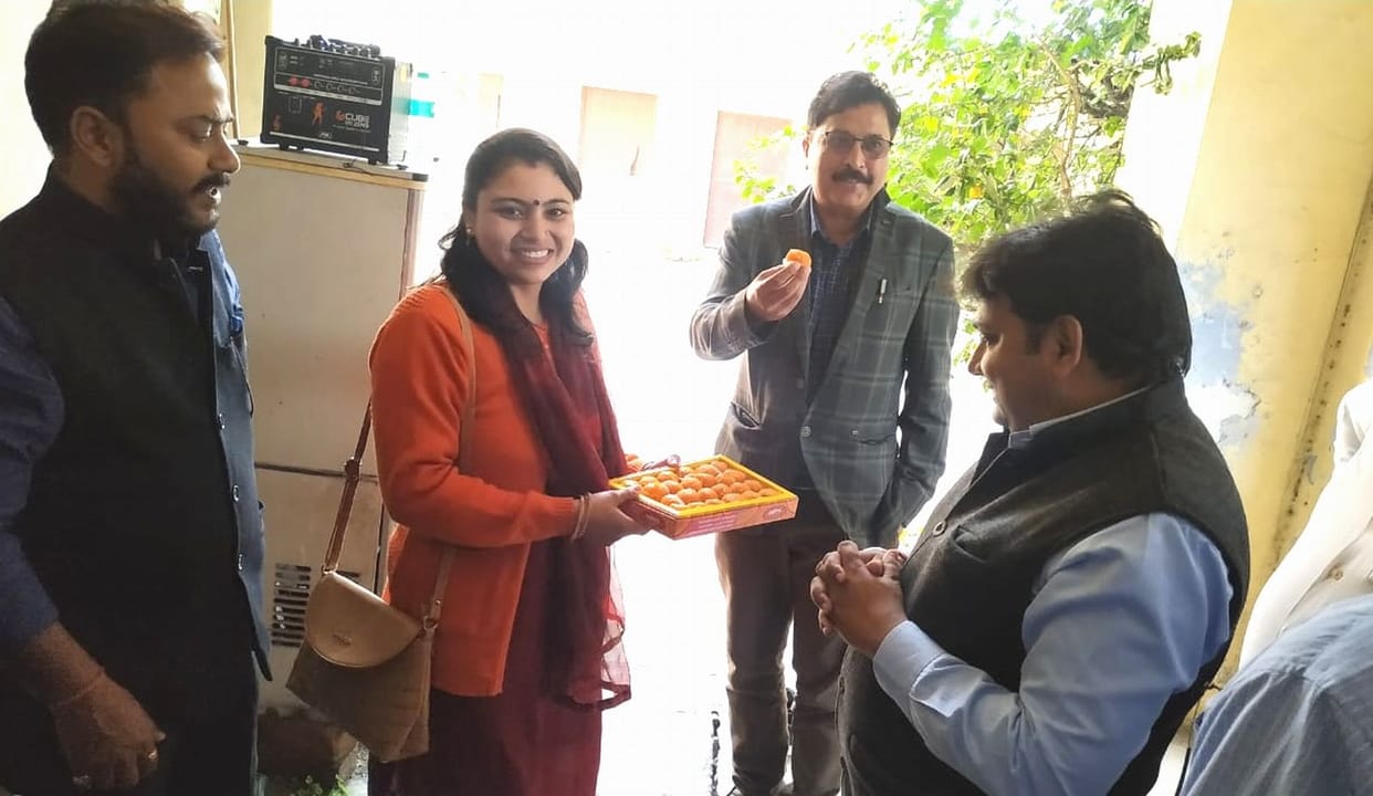 Picket ended, greeted by feeding sweets