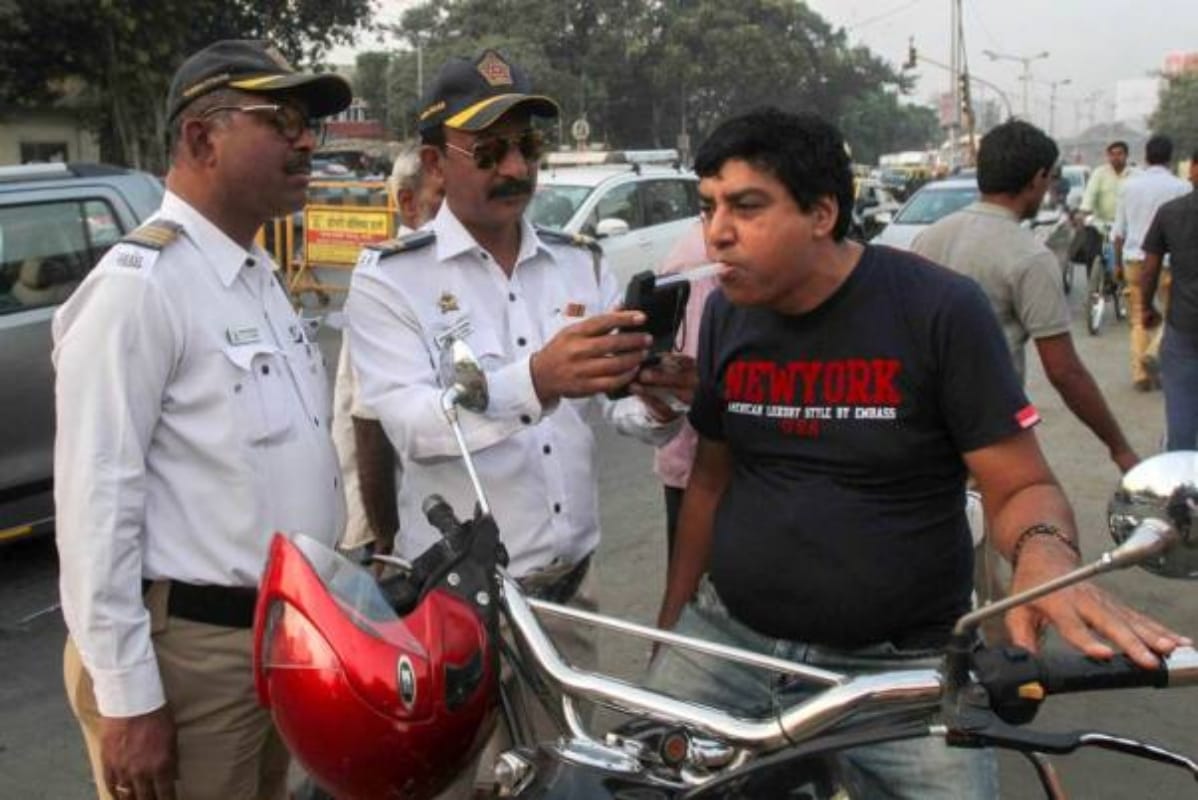 pune: Rs.1 crore collected in fines for not wearing masks from over 40,000 people