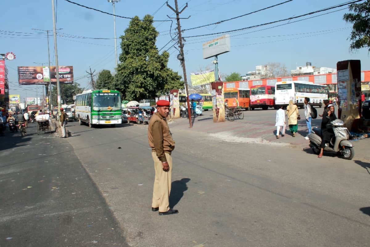 Coronavirus: People of Western UP ready for Janata curfew, Uttarakhand borders sealed
