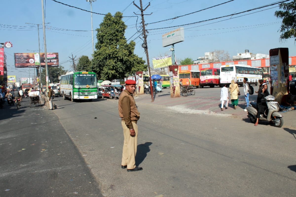 Coronavirus: People of Western UP ready for Janata curfew, Uttarakhand borders sealed