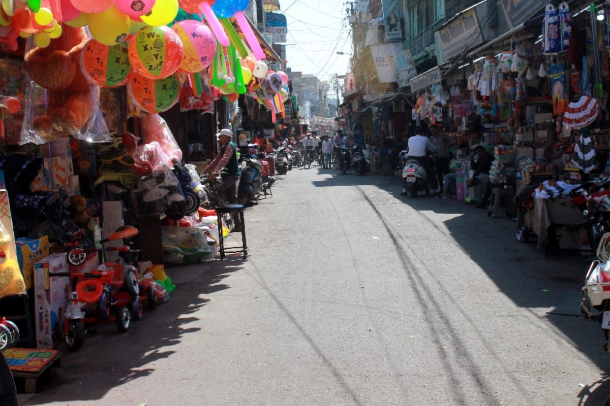 Coronavirus Fear: People lock down in their houses in Meerut, No crowd on the streets and Markets