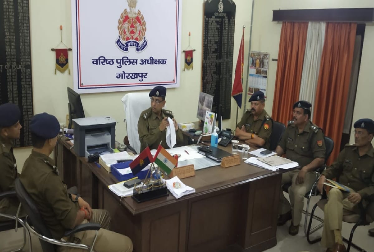 Coronavirus suspects monitor Special team of police station in gorakhpur