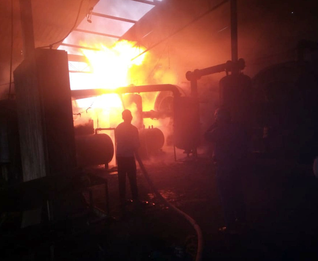 Fire in a rubber smelting factory