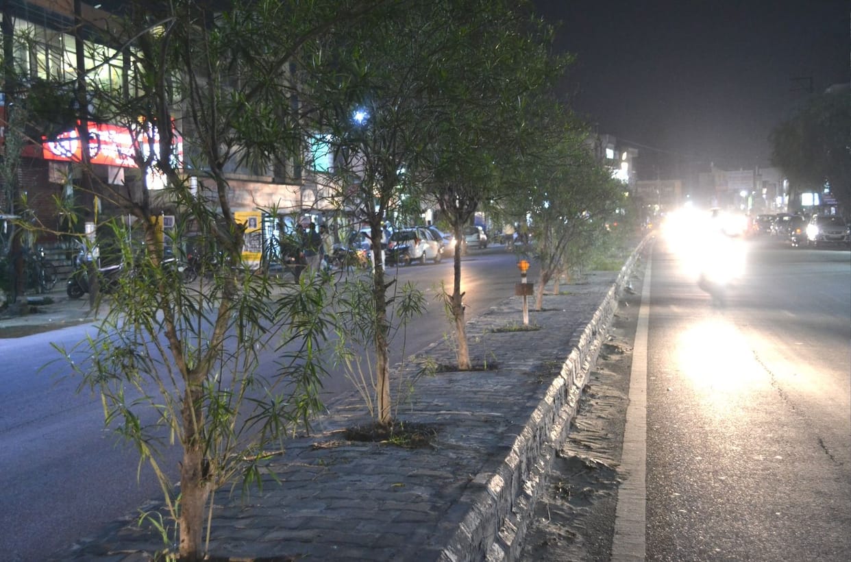 Lights will illuminate both ends of the highway passing through the city