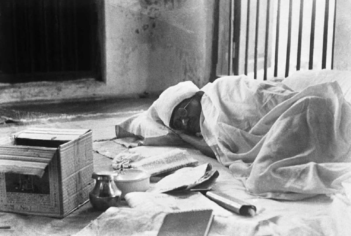 Mahatma Gandhi was infected from Spanish flu in 1918