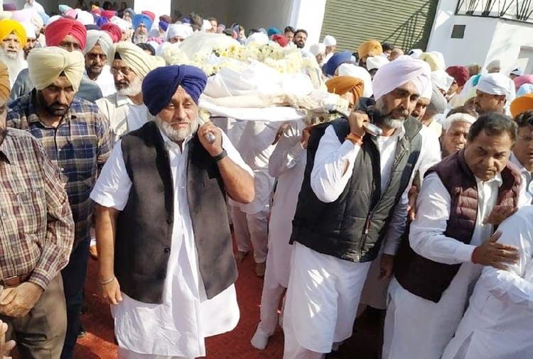 Congress Leader Manpreet Badal Mother Passed Away