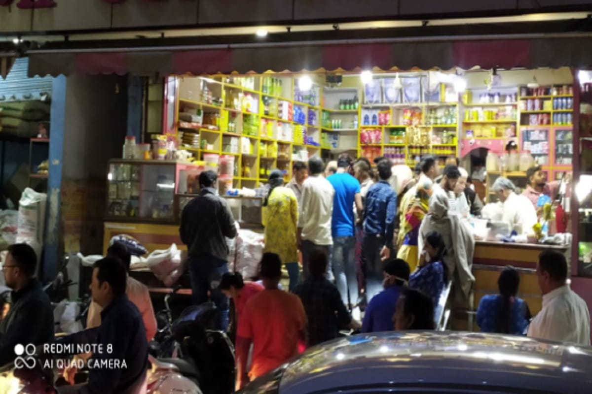 Corona, Vegetable market has been affected due to Corona Virus at today in Meerut