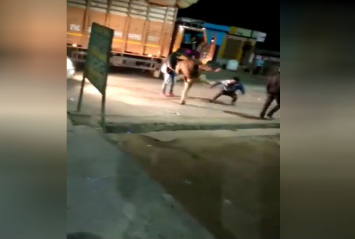 Mathura Ssp Suspended Sub Inspector For Beat Driver On Road