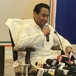 प्रेस कांफ्रेंस कर रहे हैं कमलनाथ