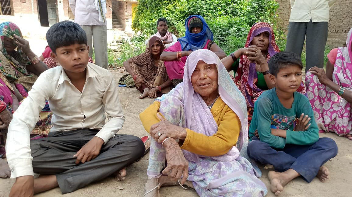 In Chitrakoot, the woman had an illicit relationship with her brother, husband saw her and killed her