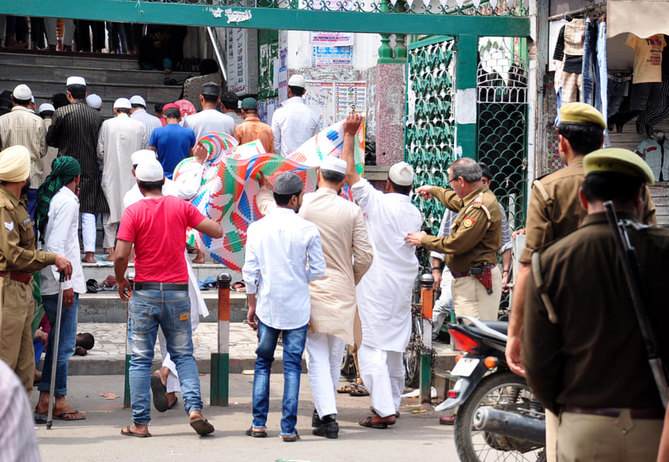 The effect of corona was seen in the Namaz of Jume, Namaz came down