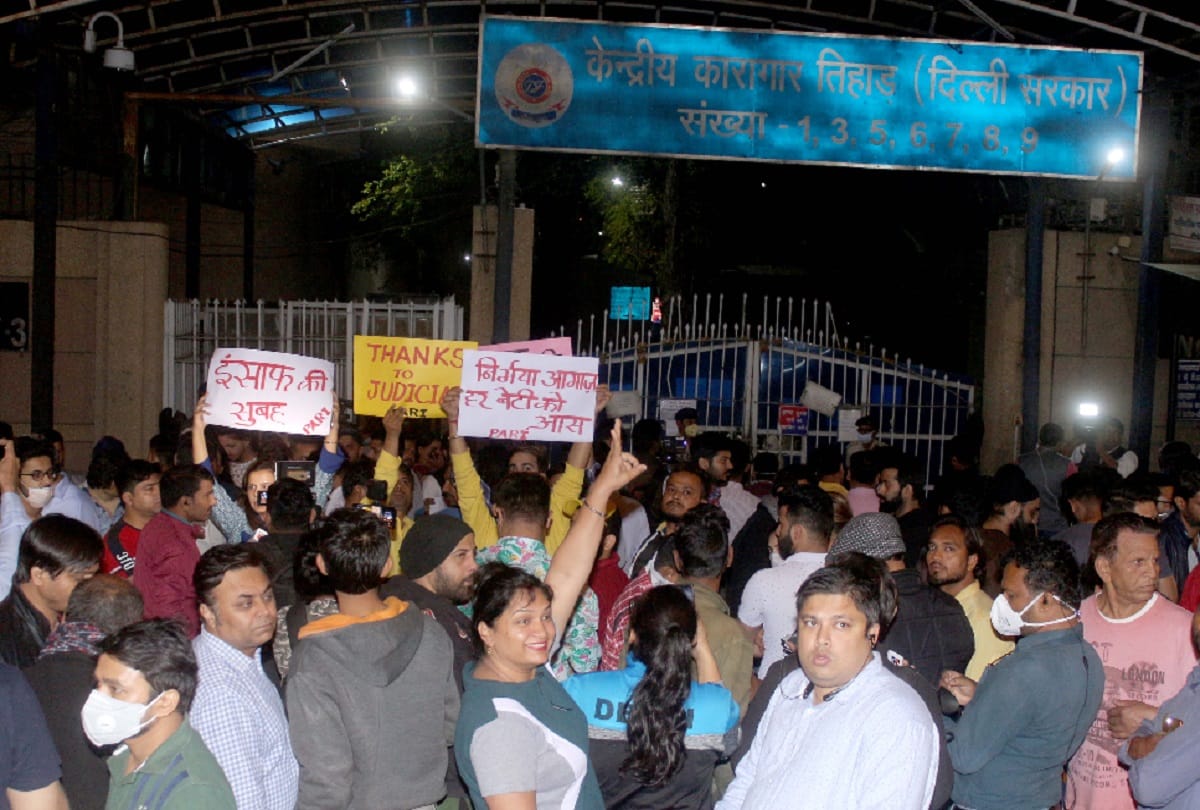 first person who saw Nirbhaya in critical condition What did he say on hanging of culprits