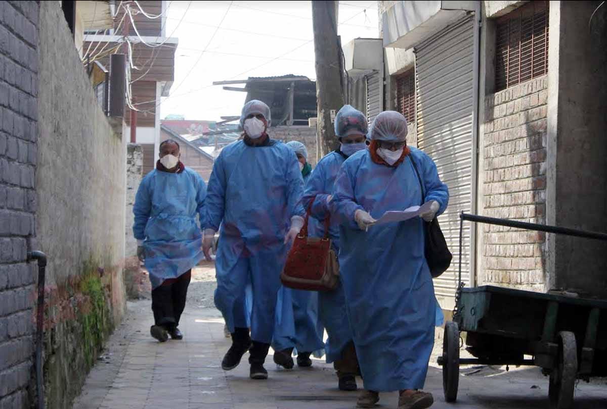 coronavirus Jammu Kashmir news in hindi, People returning from abroad became challenge for police