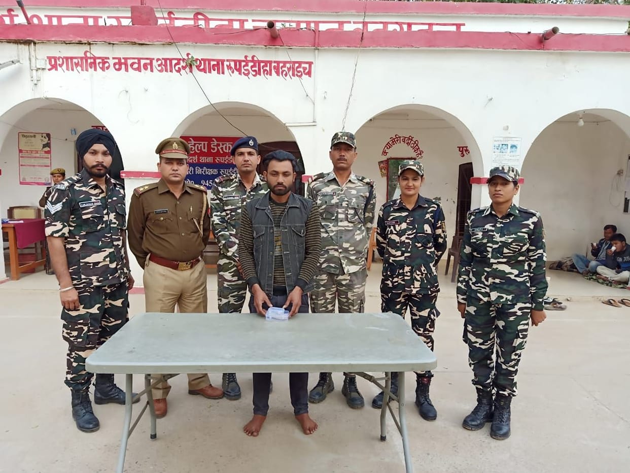 Smuggler arrested with 79 grams of smack