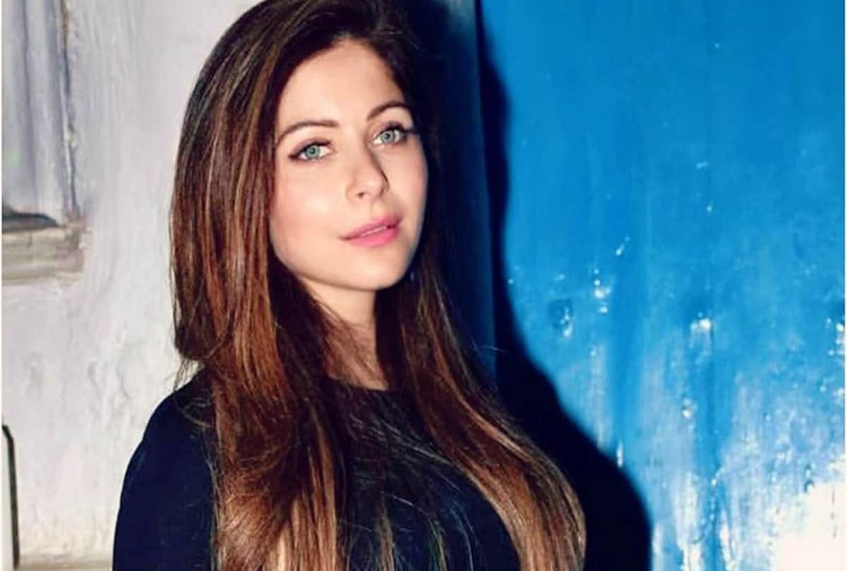 Kanika Kapoor Has Tested Positive In Her fourth COVID 19 Test family sad