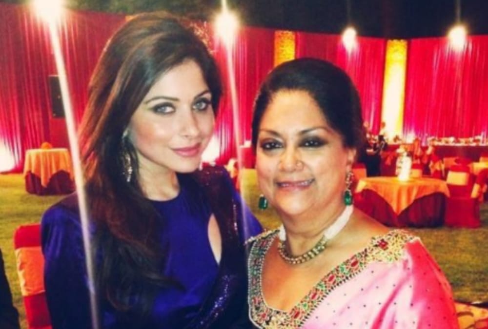 Kanika Kapoor Covid-19 Postive After Lucknow Party Friend Goes Missing