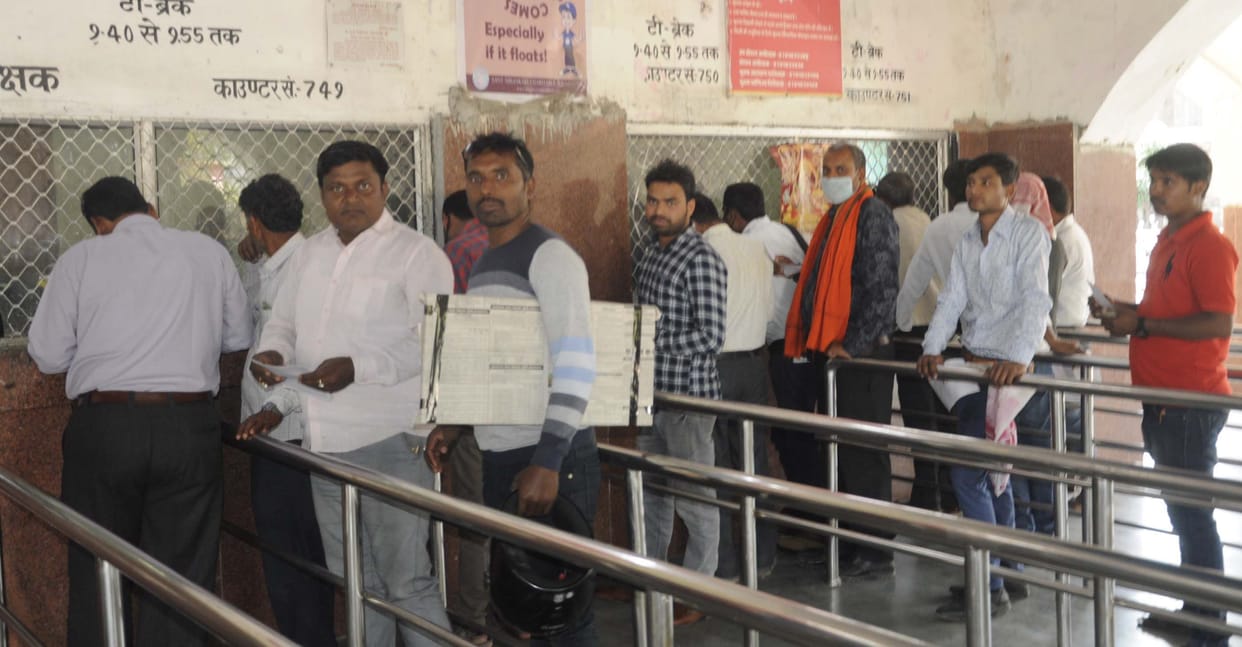 Railways: Refunds over sales, shortage of cash