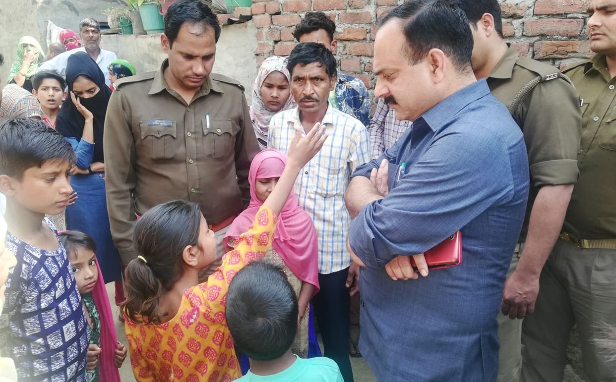 police running in the rummer of kiddnaping of five childrens, after than information found a mother  take our two children by car