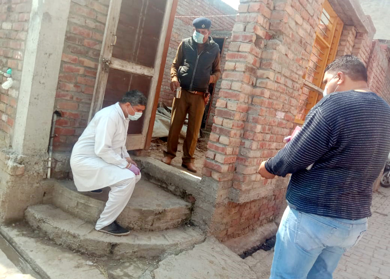 a youth cut throat his elder brother with khief