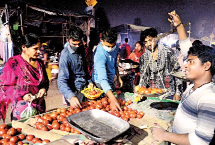 CoronaVirus Update In India: rate of Vegetables hiked after mandi closing rumour in lucknow