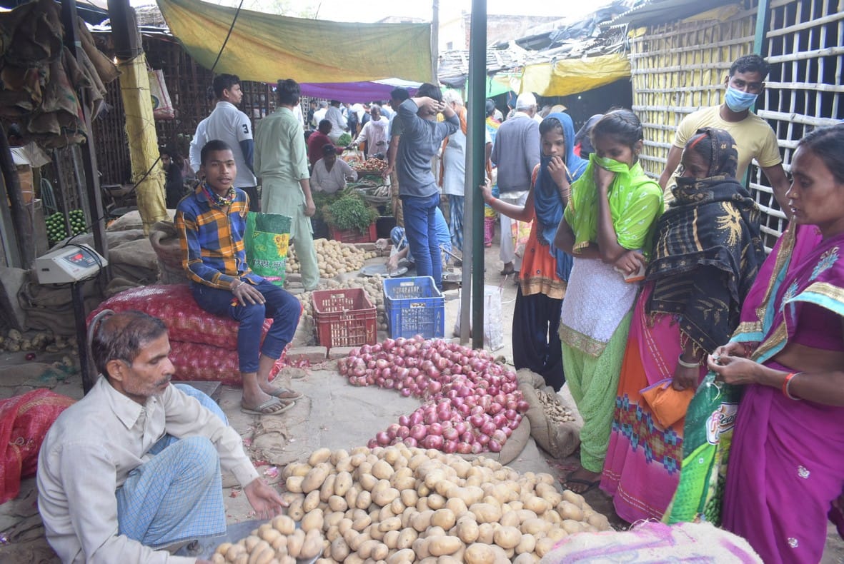 Vegetable and ration shops crowded