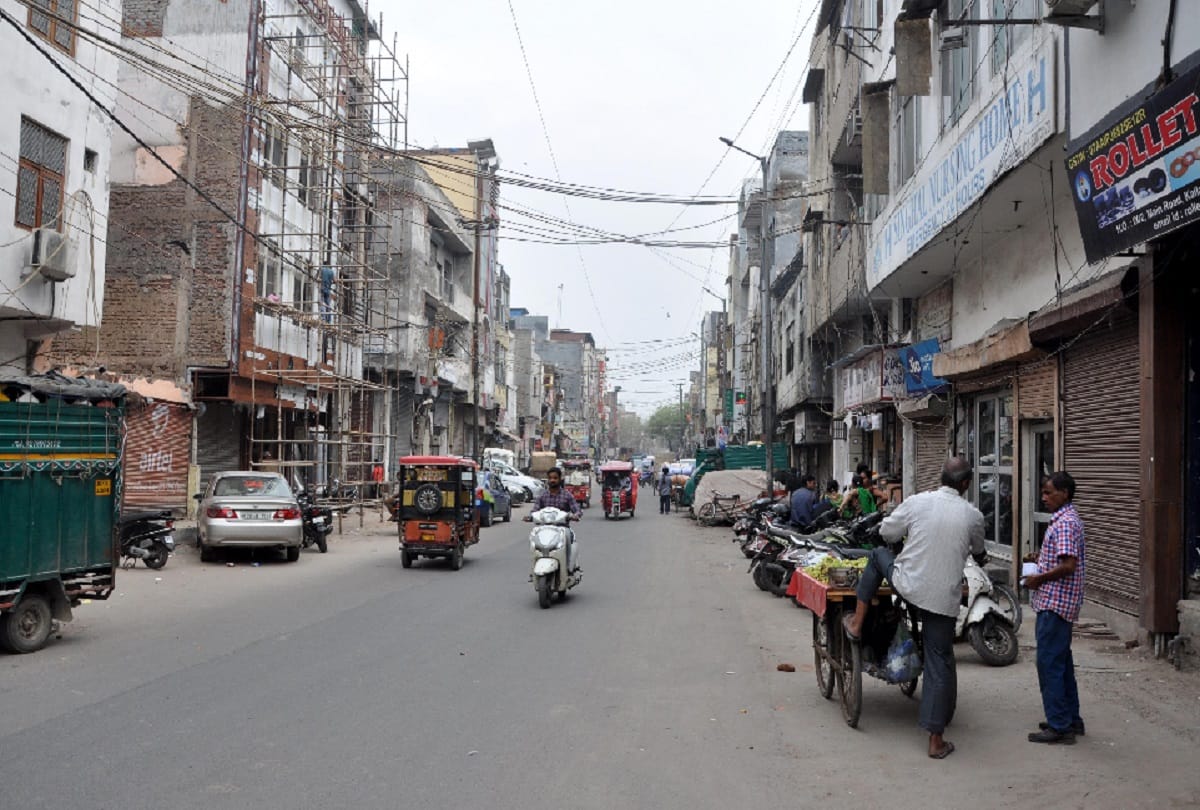in preparation of janta curfew Silence from market to streets in Delhi