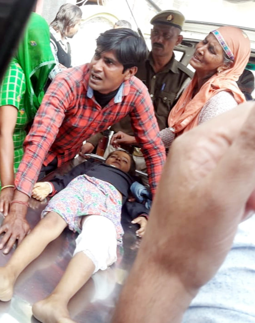 Uproar in the hospital of relatives on the death of the girl child