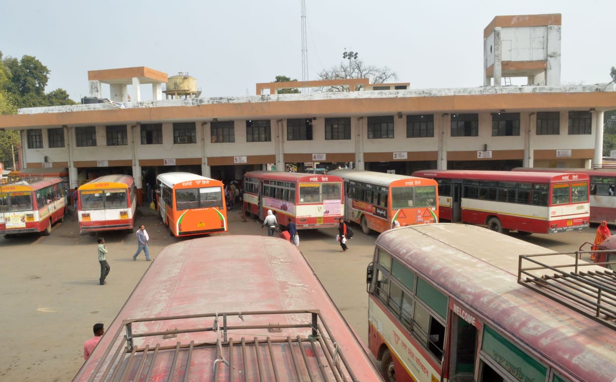 142 buses not run on janta curfew