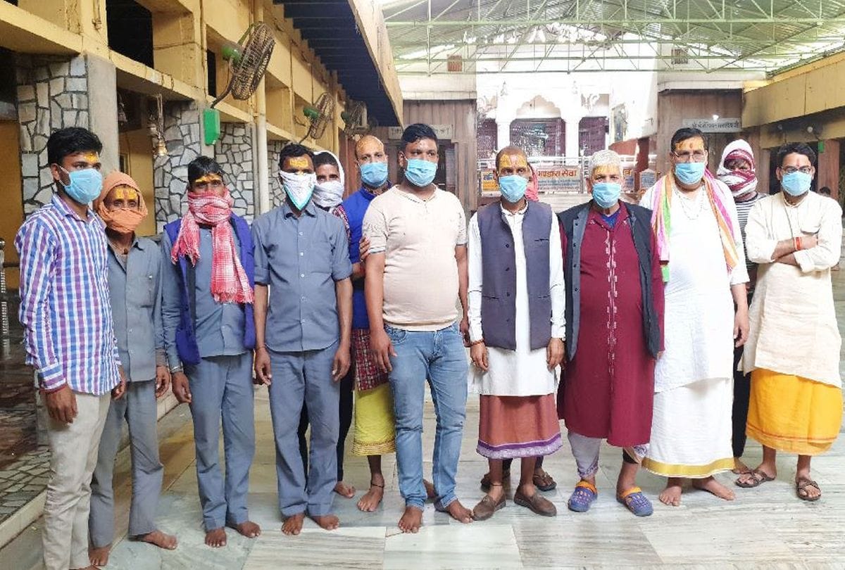 temples of Govardhan closed due to janta curfew in mathura