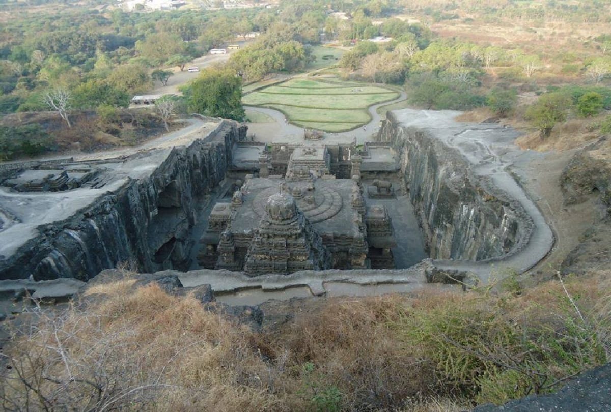 know about kailash temple in ellora which is largest rock cut hindu temple