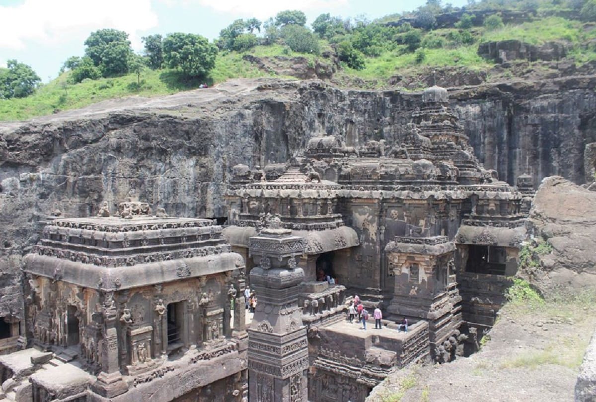 know about kailash temple in ellora which is largest rock cut hindu temple