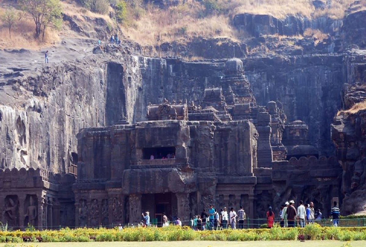 know about kailash temple in ellora which is largest rock cut hindu temple