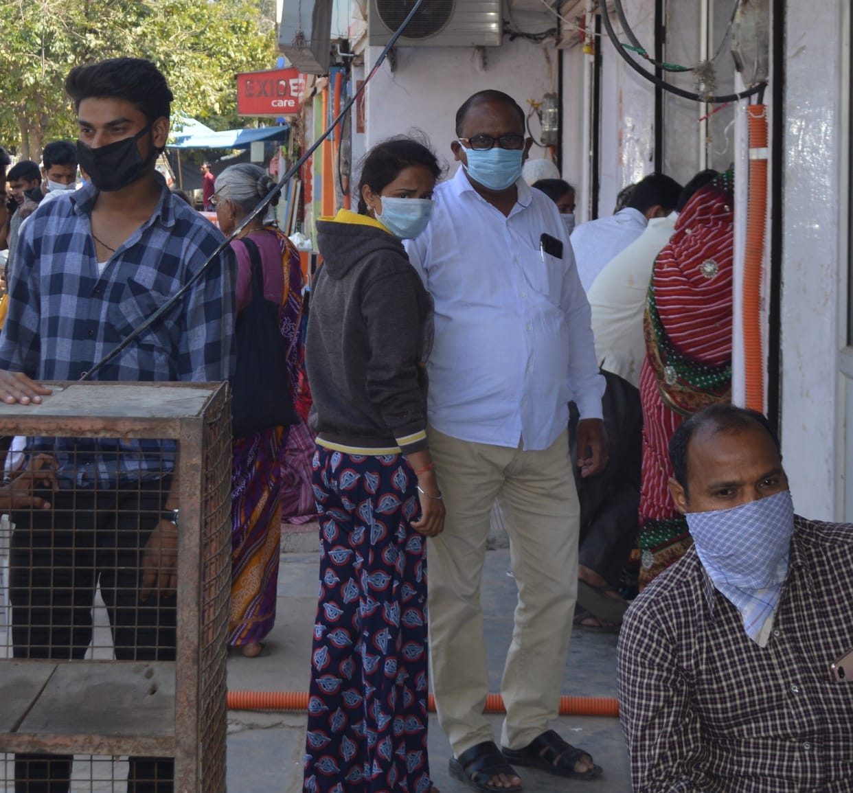 Hathras: District administration also mobilized to make Janata curfew a success