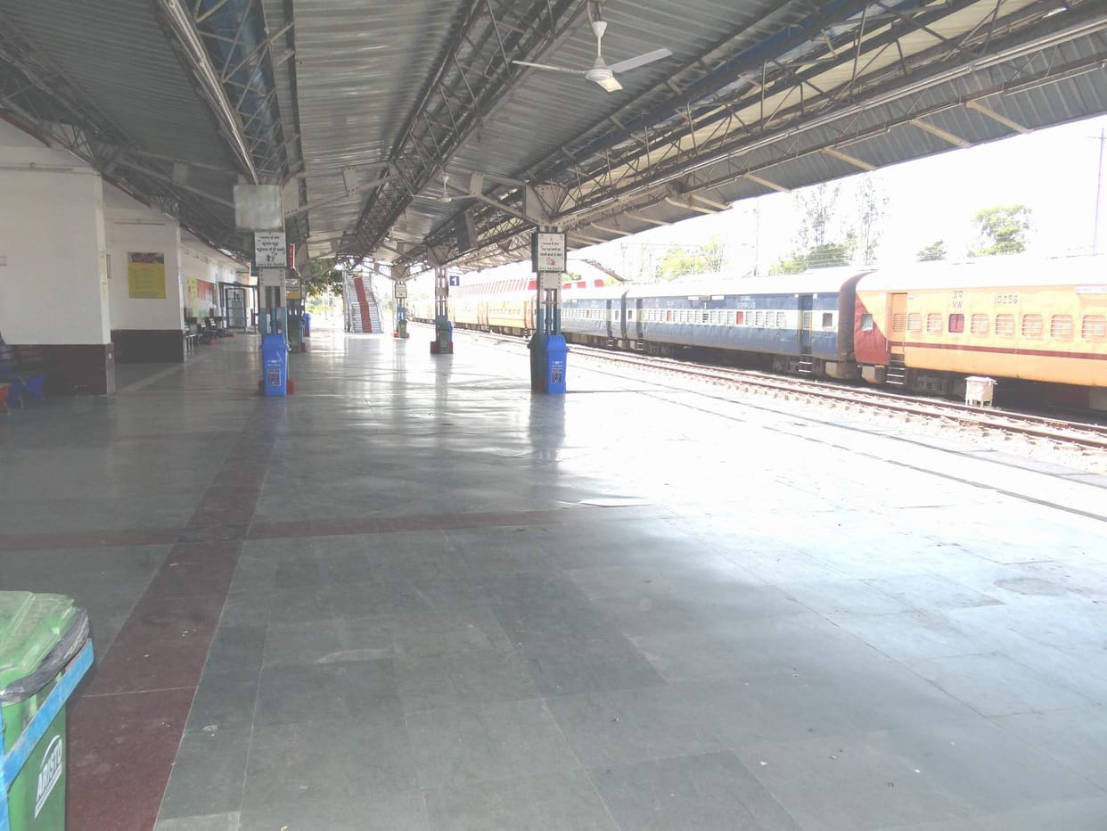 The city remained deserted since morning, movement reduced till evening