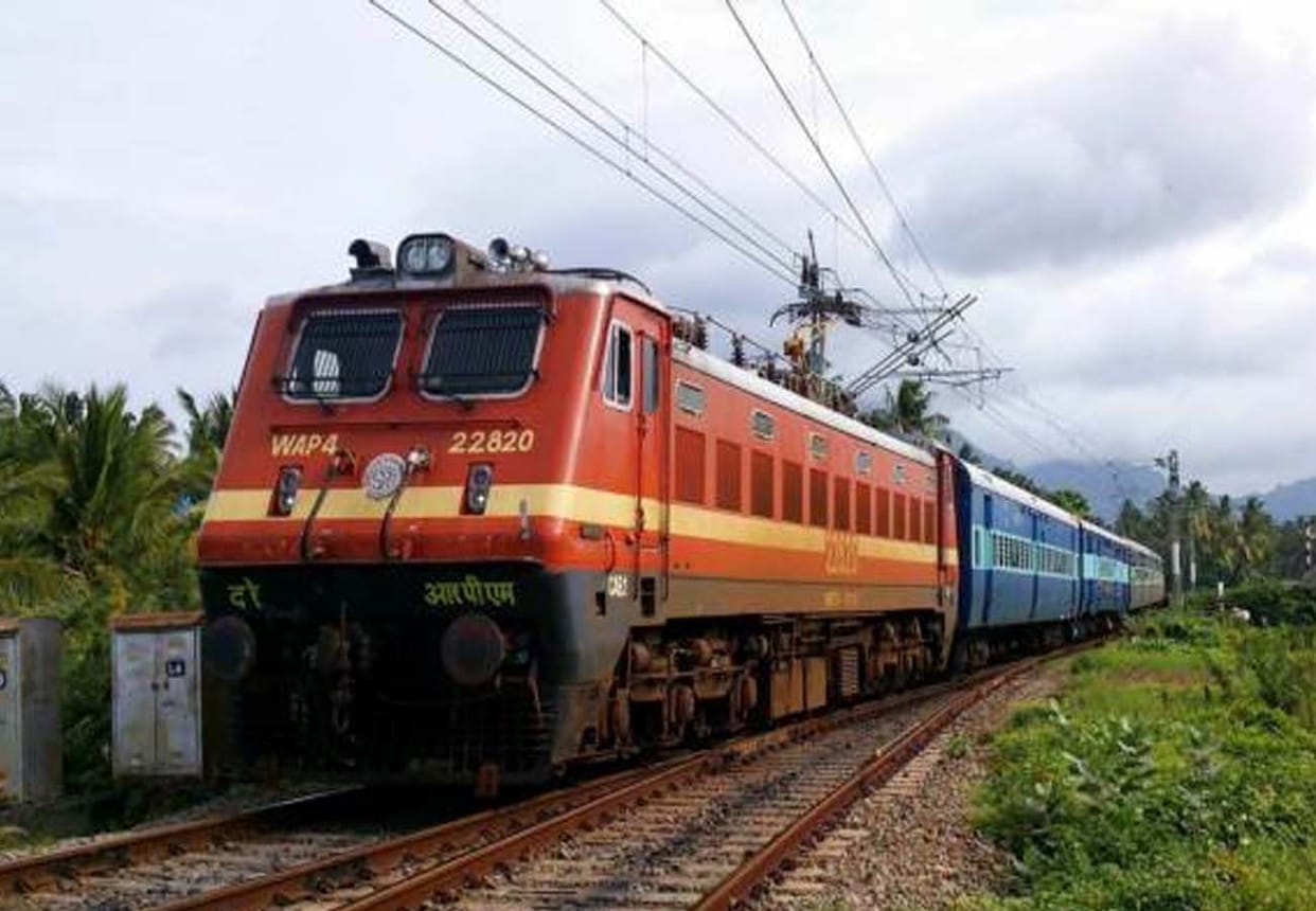 Railways took a big decision, canceled all passenger trains till March 31