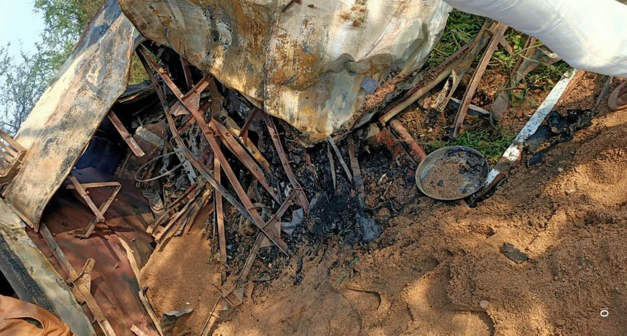 Overload truck fell into the ditch, driver burnt alive