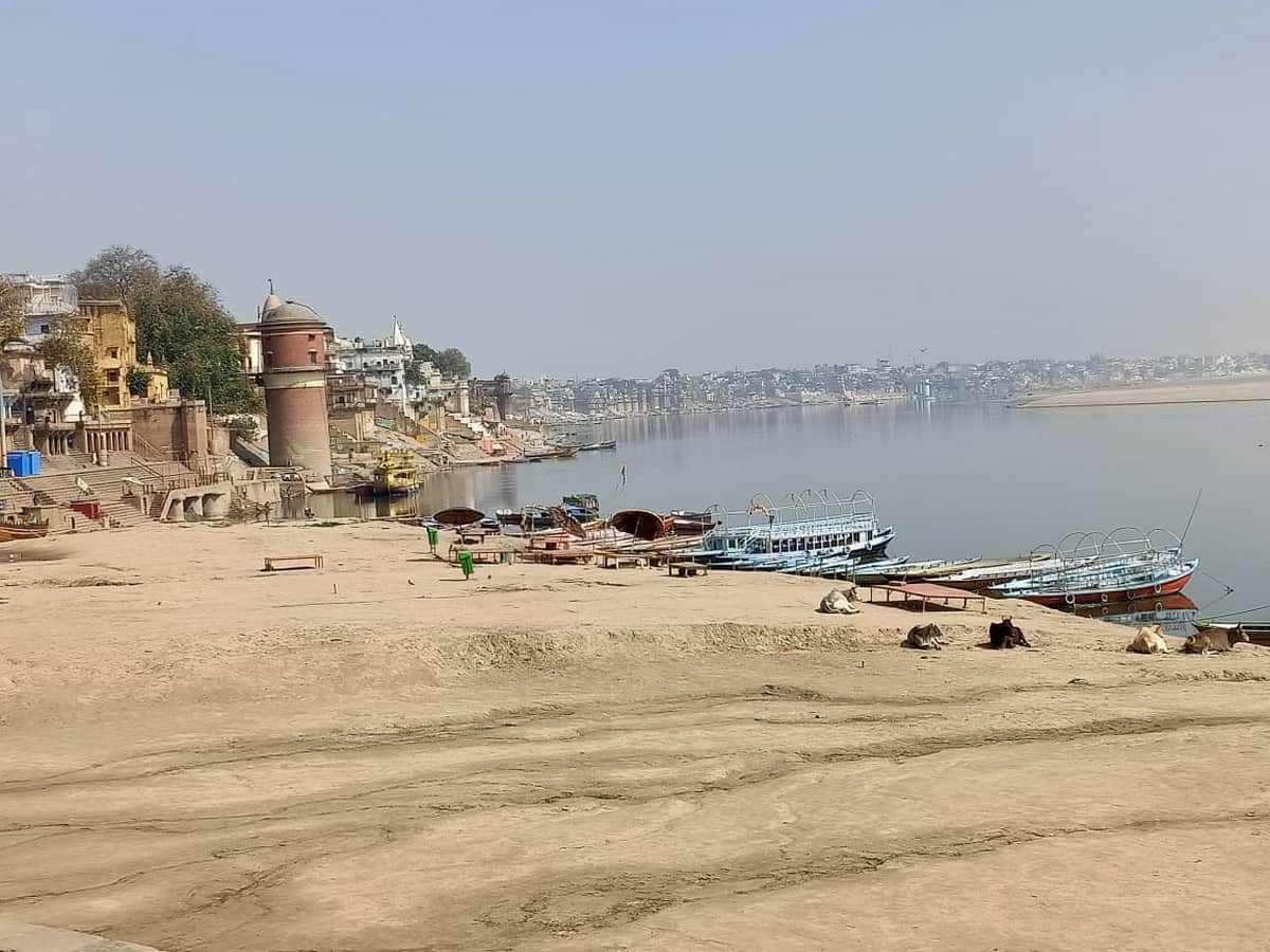 Janta Curfue anniversary: varanasi city and banaras ki galiyan ghat and road temple were silent see images