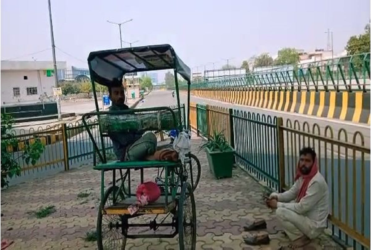 Janta curfew effect Delhi rickshaw puller expresses his pain as everything locked up
