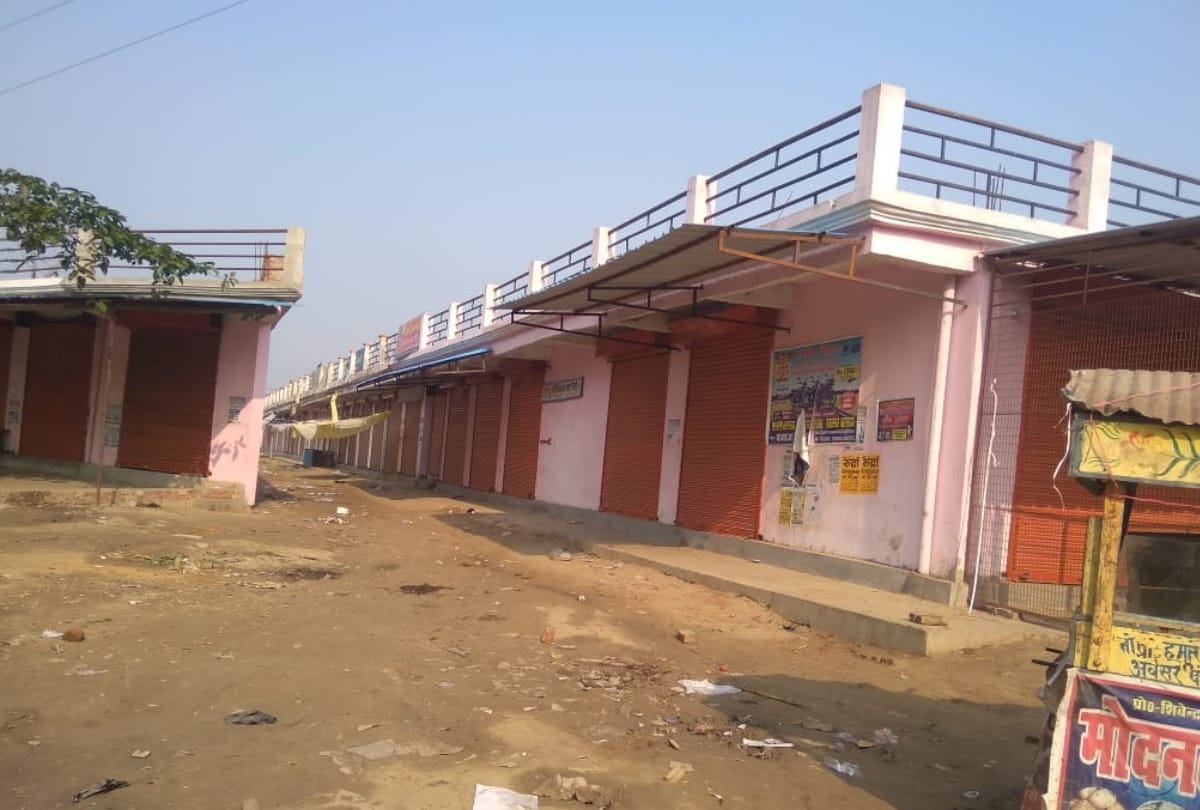 Maharaganj Janata curfew silence from border to city see latest photos