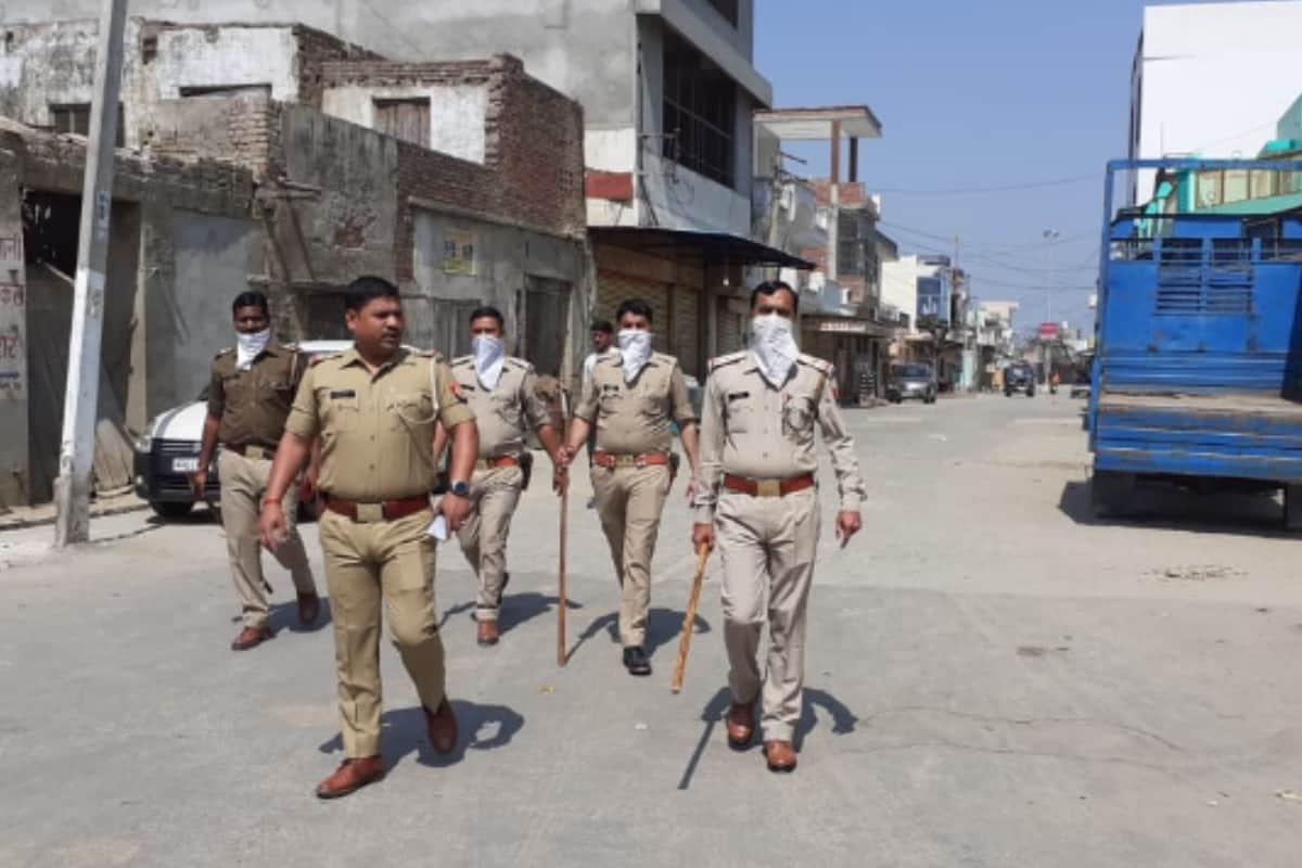 Janata curfew in india: Janata curfew in india: Police appealed people seen outside for cooperation in public curfew