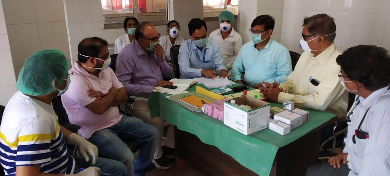 Monitoring of two youths returned from metros in hospital
