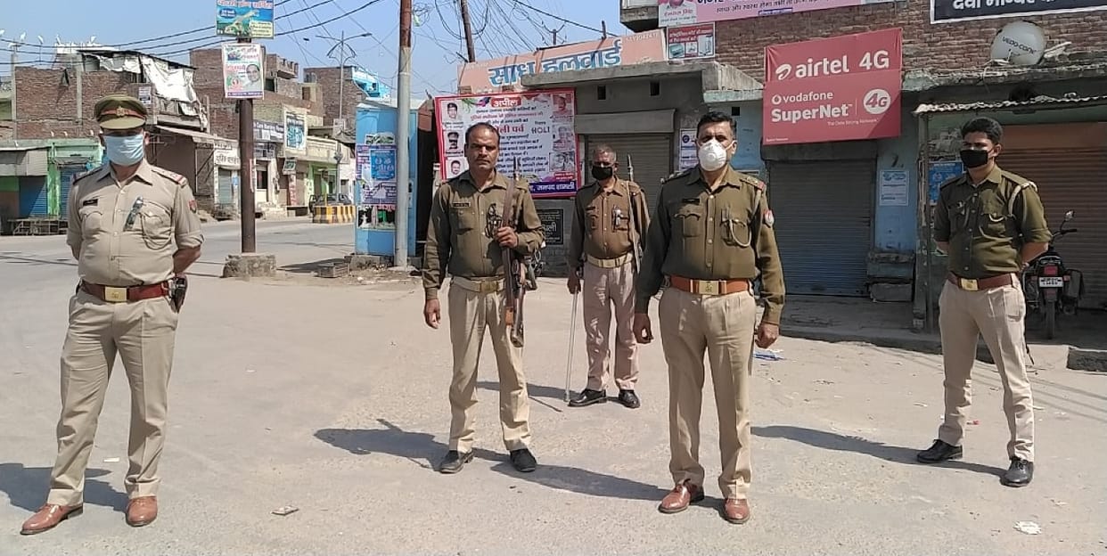 Everything remained closed except medical store in Kairana