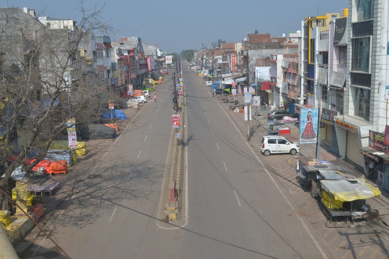 shop closed in janta curfu santkabirnagar