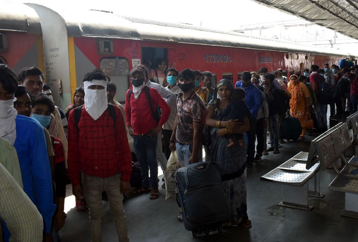 janta curfew update passengers face trouble due to train cancelled in kasgnaj