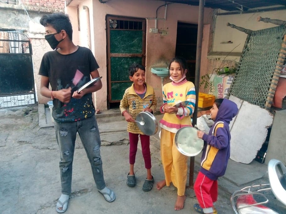 Coronavirus Janta Curfew Uttarakhand News In Hindi, public Follow PM Narendra Modi Appeal photos