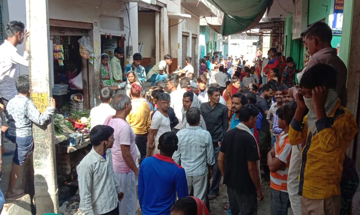 hungama, high, velu, vegitabal, firozabad