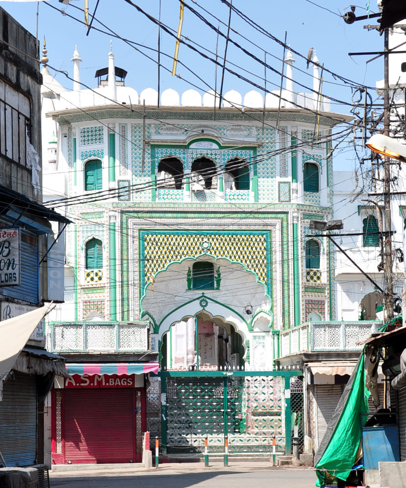 People prayed to God, Allah, God and God in their homes