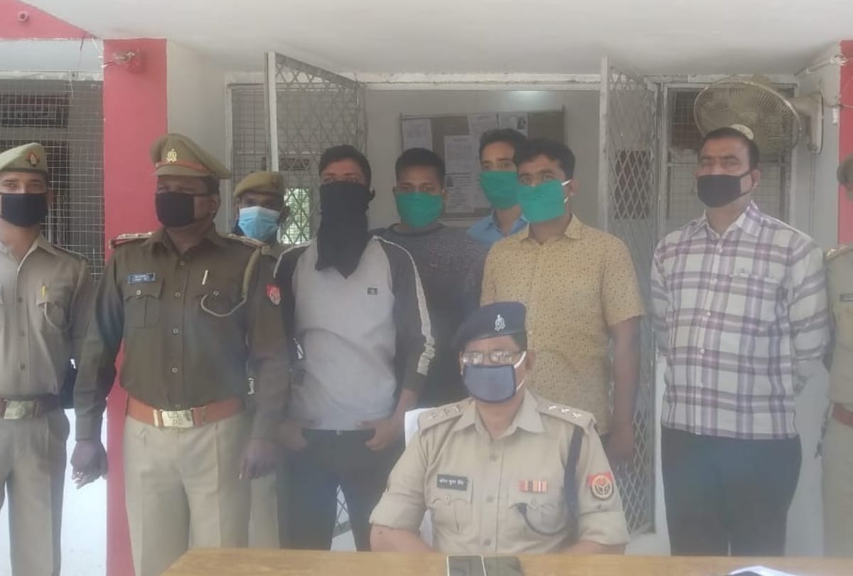 Police and SWAT team arrested theft accused in basti