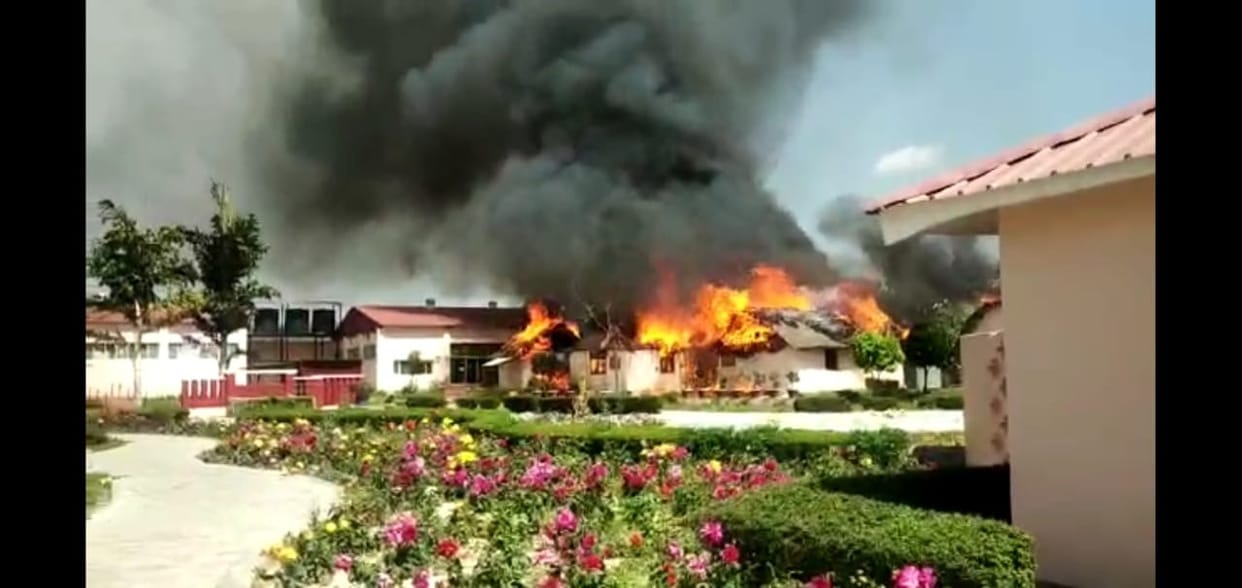 haridwar: fire in baba ramdev patanjali yog gram 20 hut burnt